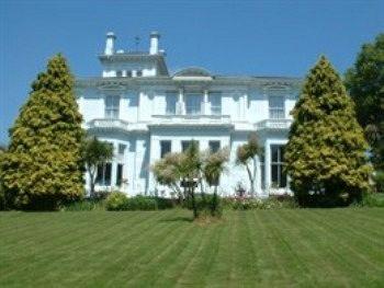 Allerdale Hotel 2*